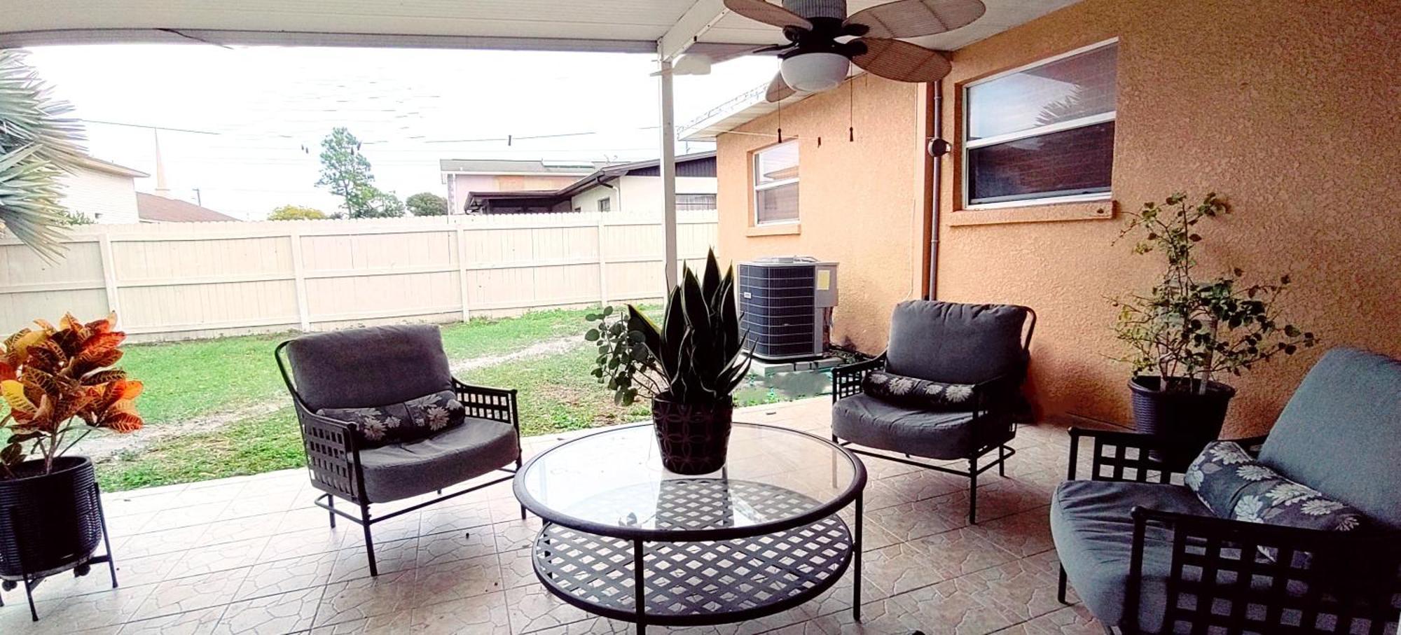 Loft Close To Downtown, Raymond James Stadium, Airport And Many More Places แทมปา ภายนอก รูปภาพ
