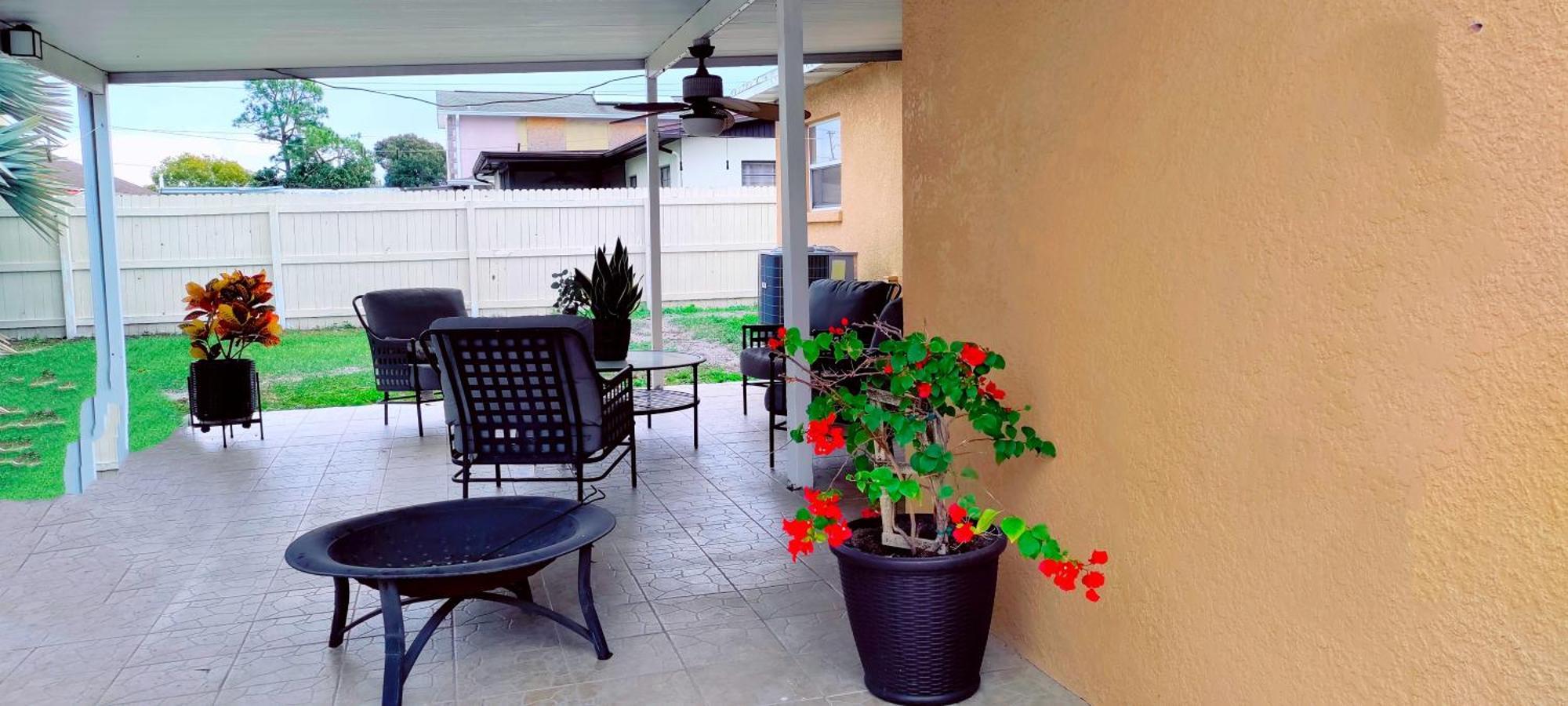 Loft Close To Downtown, Raymond James Stadium, Airport And Many More Places แทมปา ภายนอก รูปภาพ